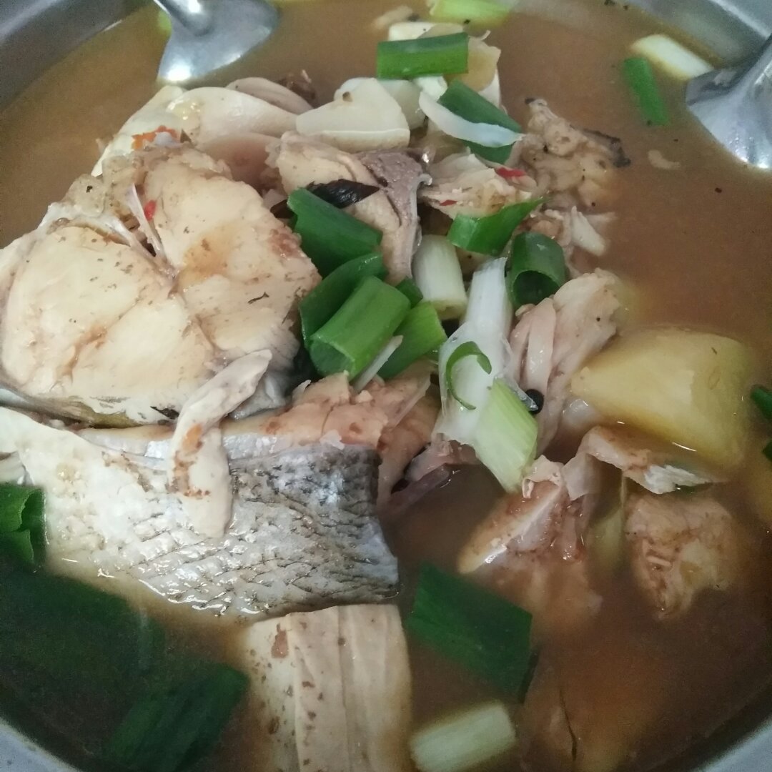 清炖鲢鱼