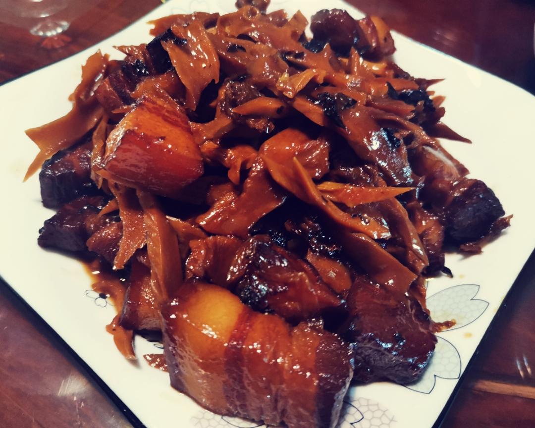 笋干梅干菜烧肉的做法