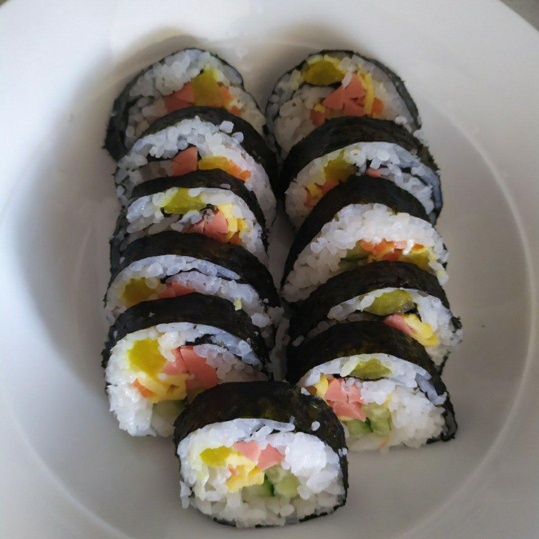 自制寿司（含寿司醋配方和超详细寿司卷法）