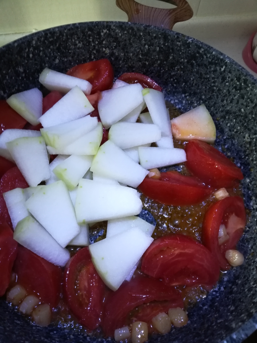 西红柿炒冬瓜加干贝的做法 步骤11