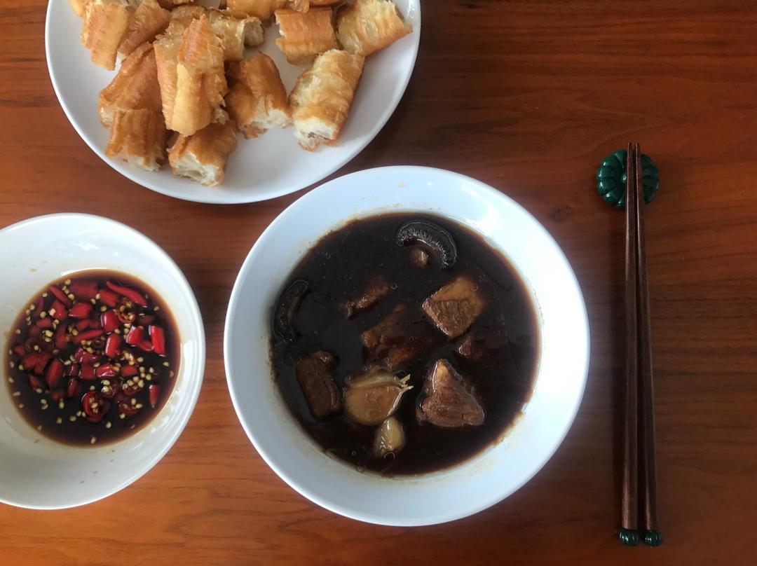 马来西亚肉骨茶（丰富配料版）