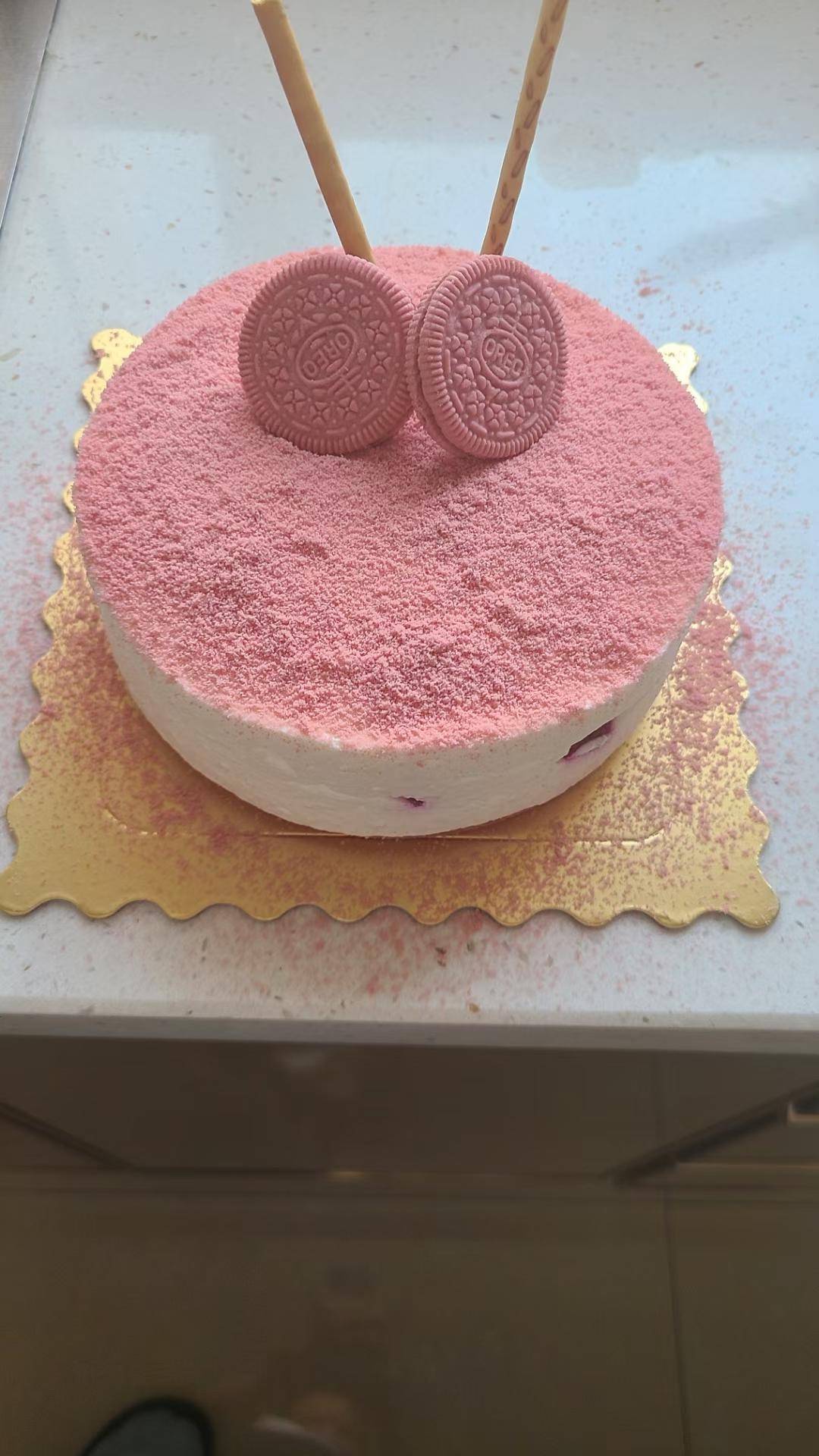 六寸粉色少女慕斯