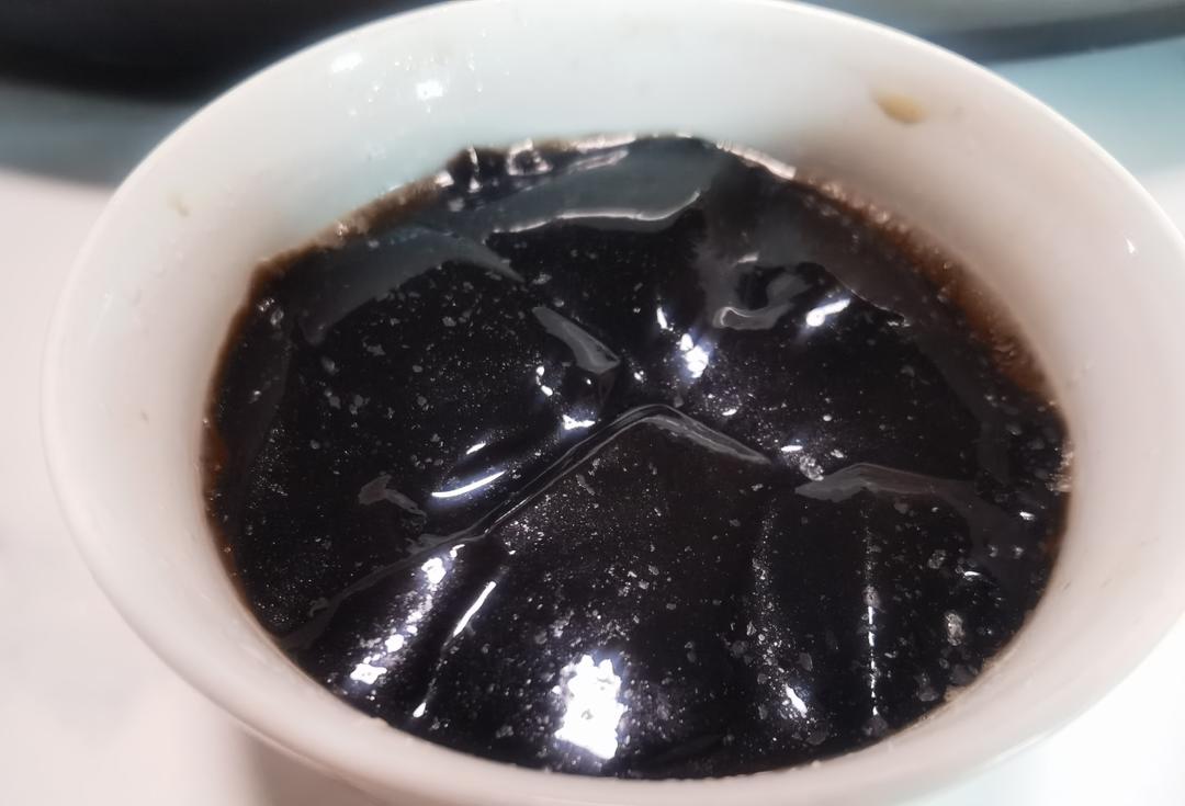 清爽软嫩滑弹：黑凉粉/仙人粄/仙草冻