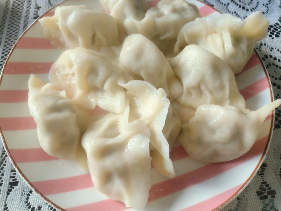 经典芹菜猪肉馅(不是经典我不发)