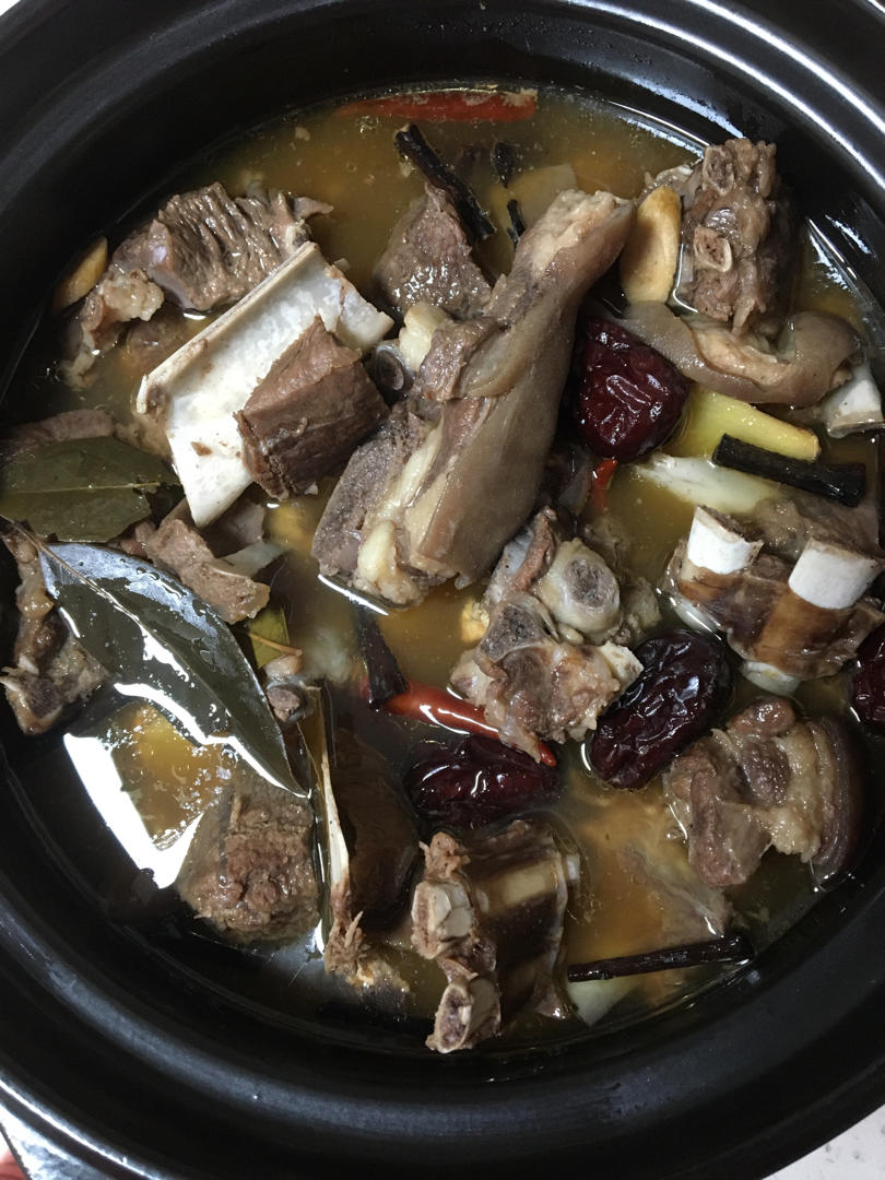 炖羊肉