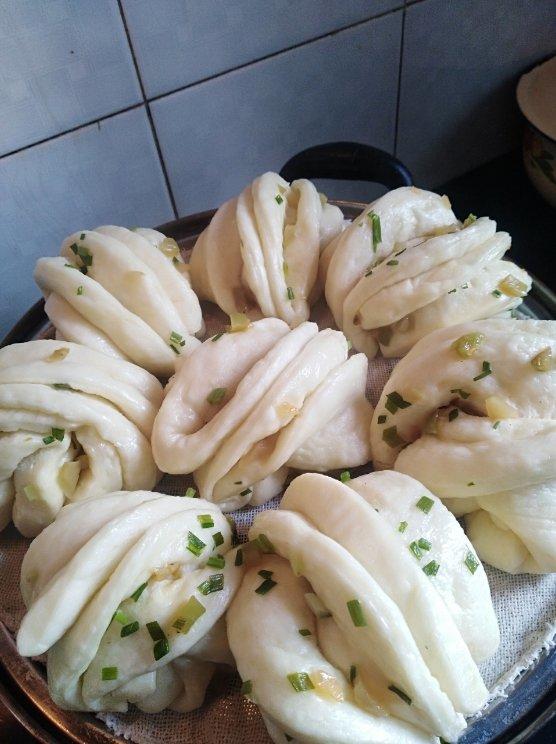 葱油花卷 Steamed Roll