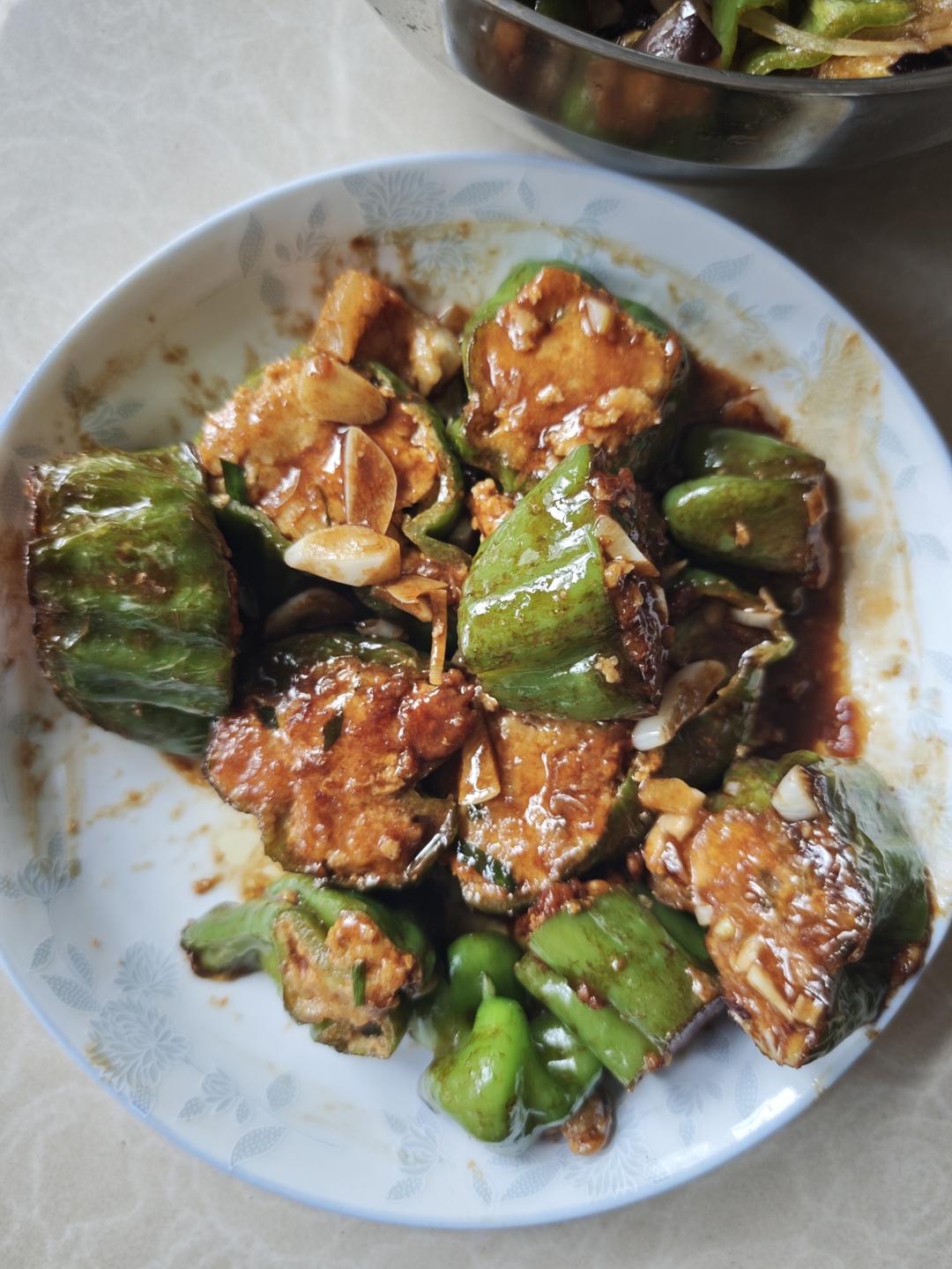 一口一个超过瘾——青椒酿肉