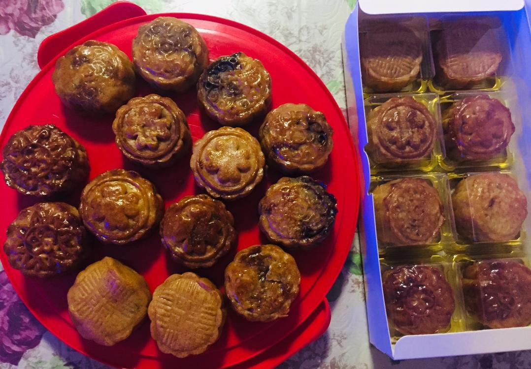 广式月饼——蛋黄莲蓉月饼