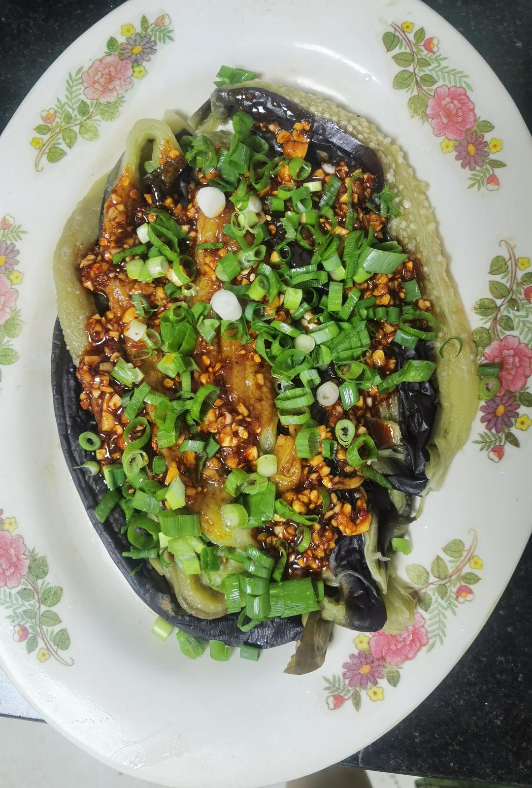 健康少油的蒜泥手撕茄子