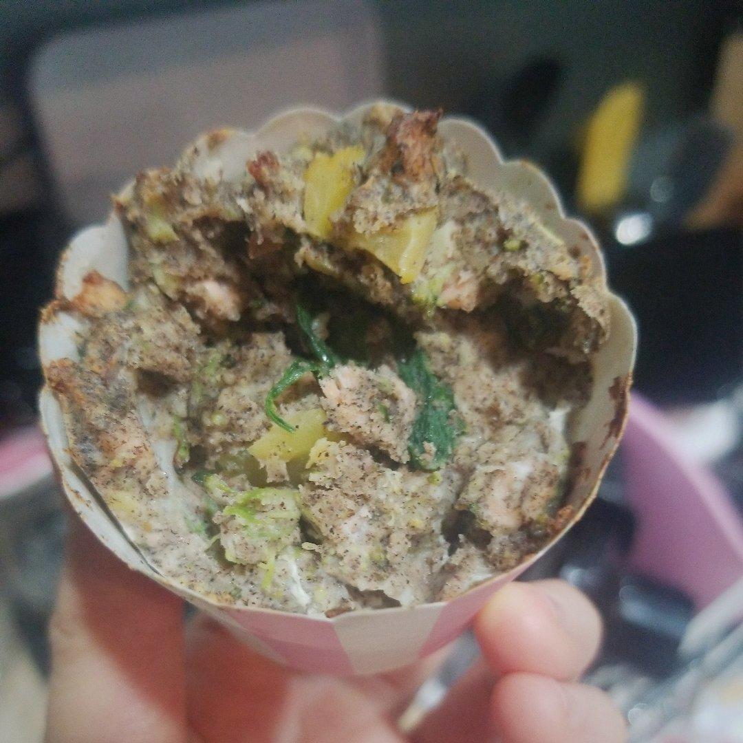 Broccoli, Spinach and Apple Muffins