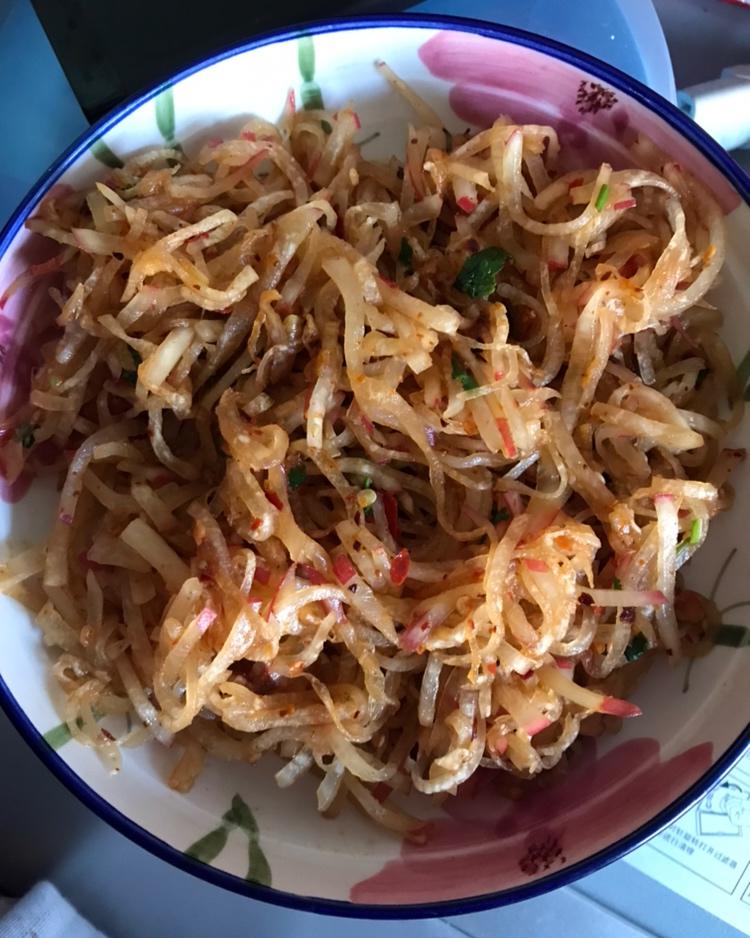 静静芸萱做的凉拌萝卜丝