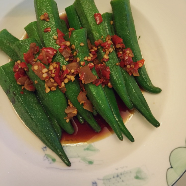 白灼秋葵