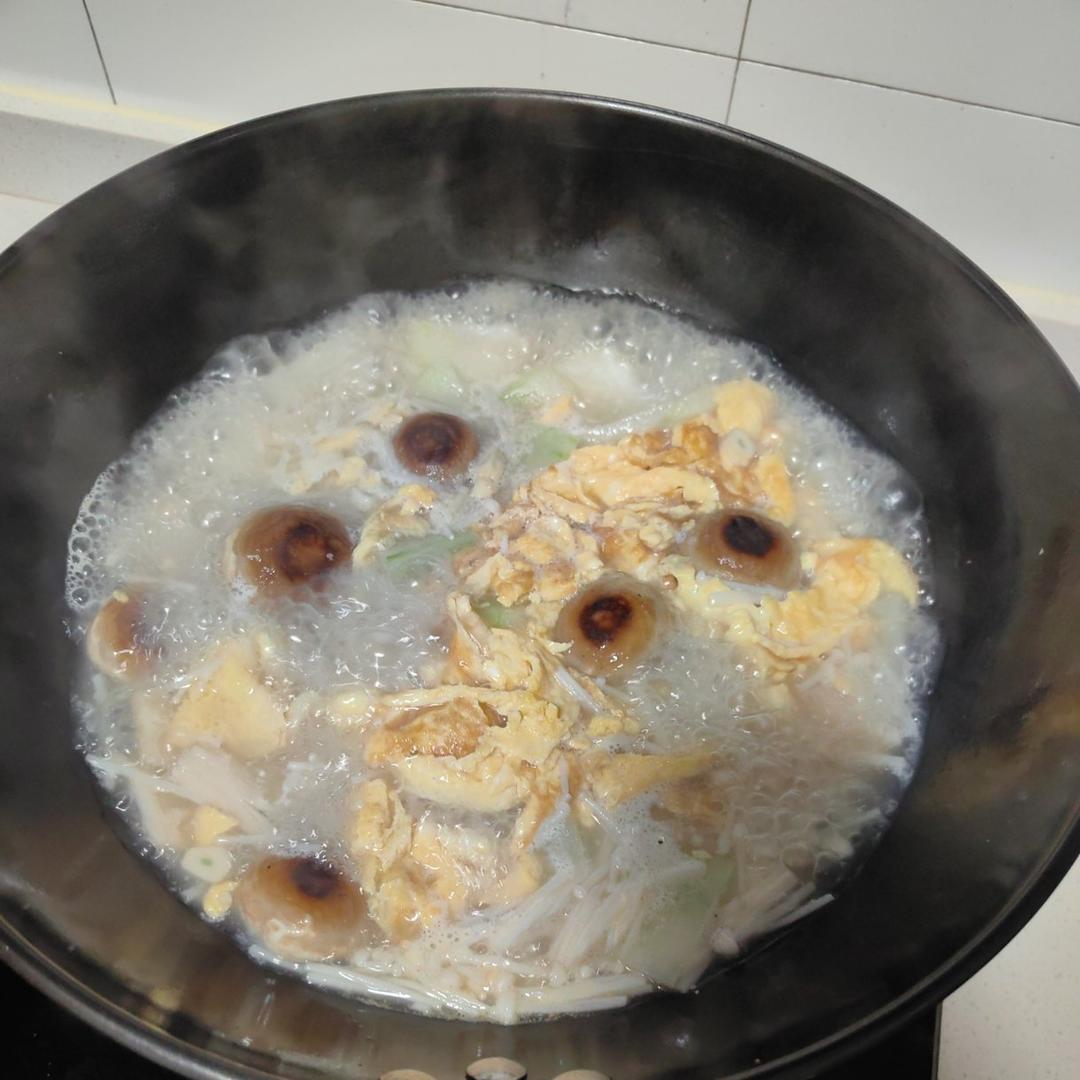 鲜掉眉毛巨好喝，三鲜刷脂汤，250大卡