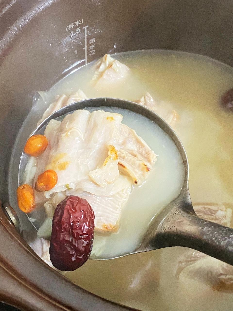 奶白奶白的羊肉汤