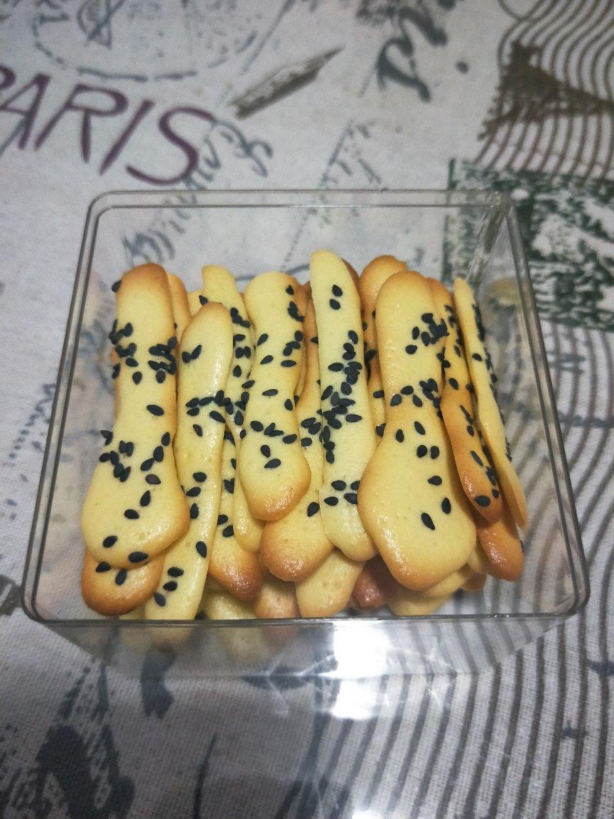 入口即化的蛋黄小饼干
