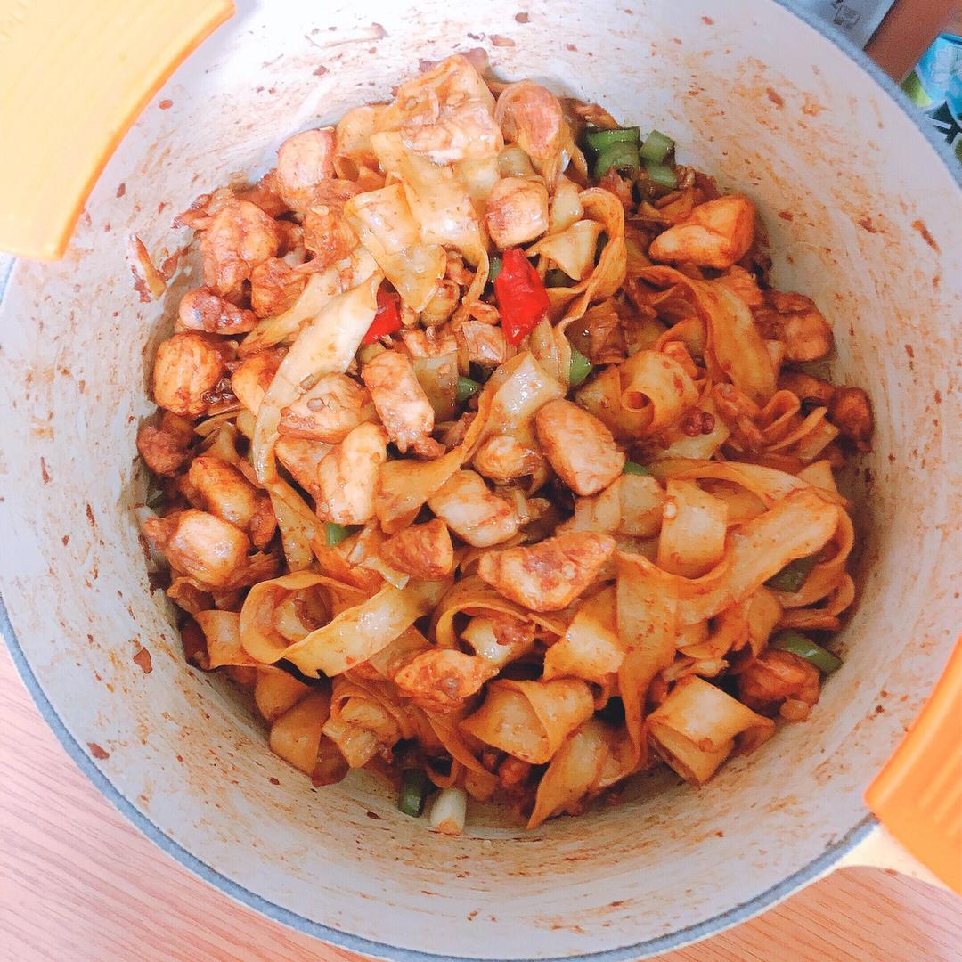【超过瘾】双椒鸡捞面