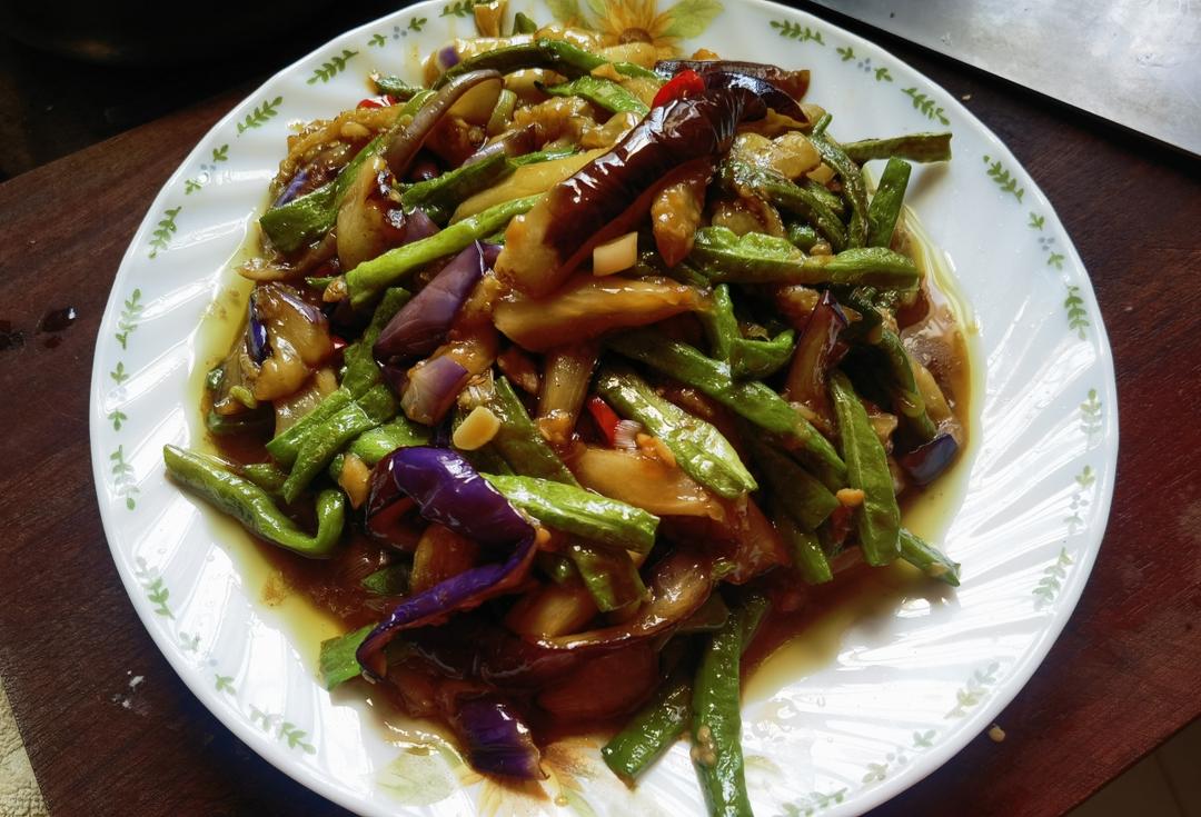 豆角烧茄子