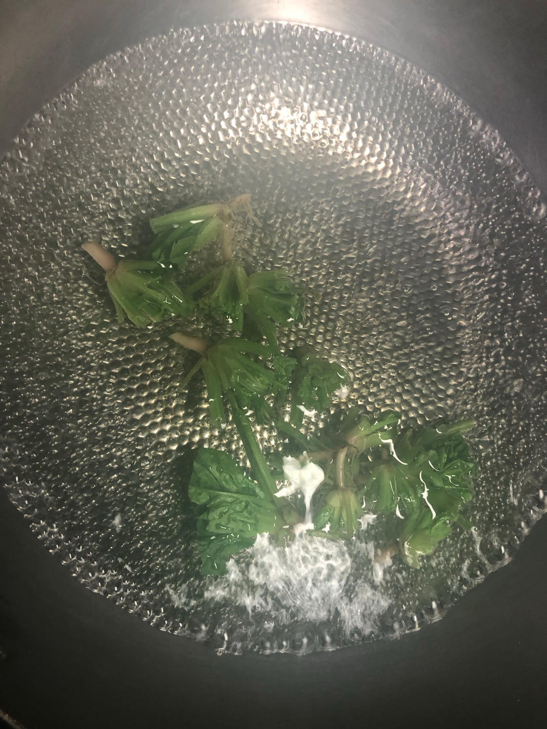 凉拌菠菜(家传秘方)
