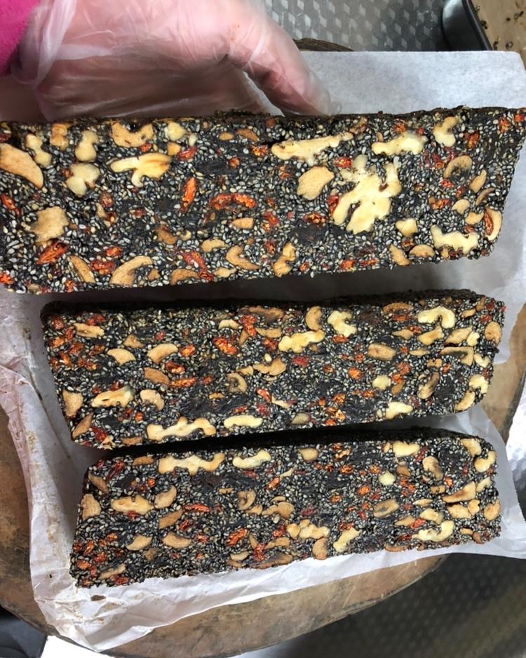 阿胶糕（固元膏）