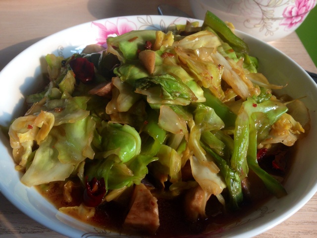 阿婆手撕包菜
