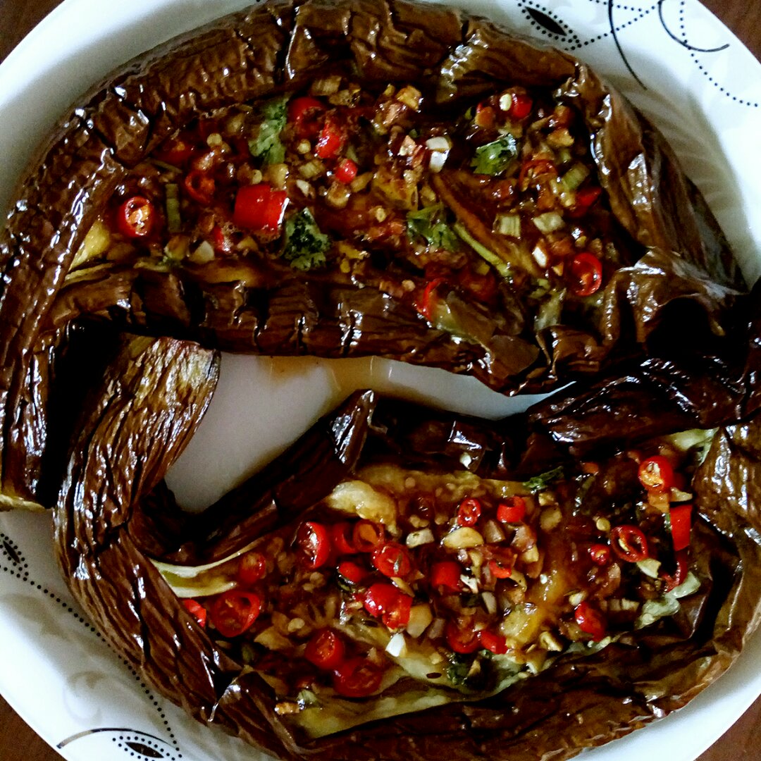 CC招牌菜销魂烤茄子，百吃不厌！