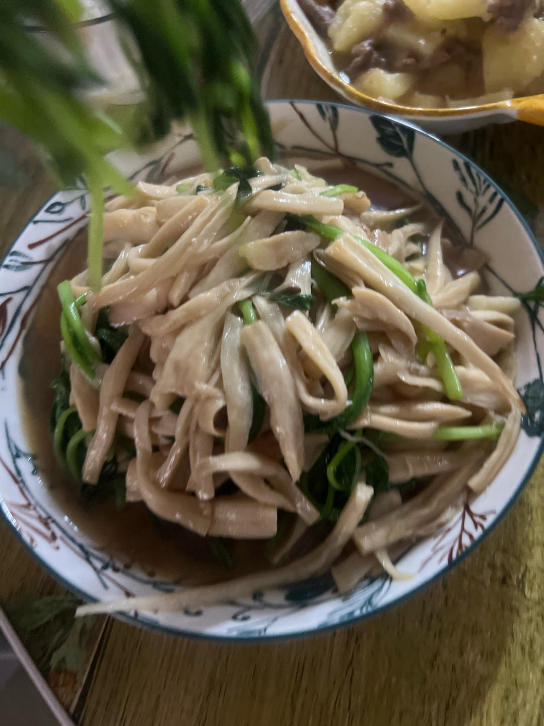 爆炒平菇