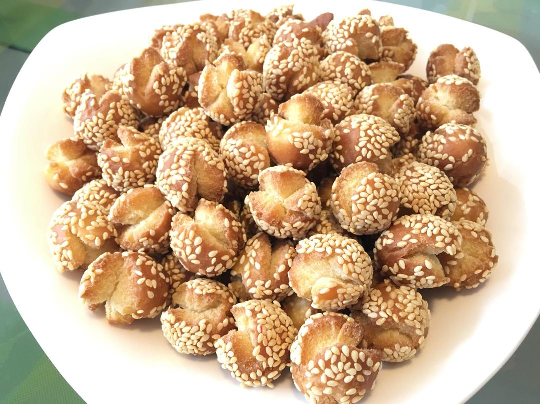 晃悠4glq做的美味的传统小吃之笑口枣开口笑