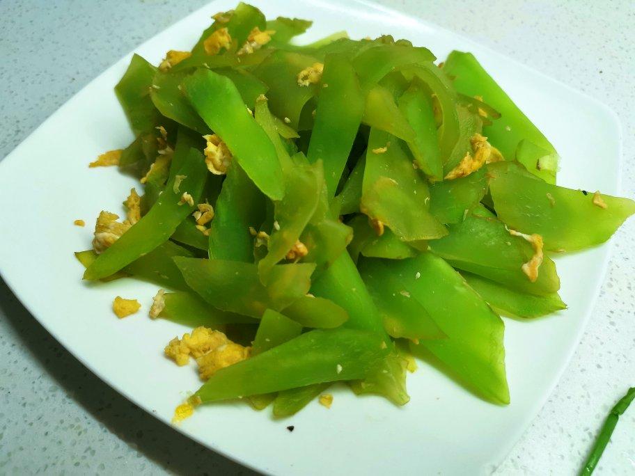 莴笋炒鸡蛋