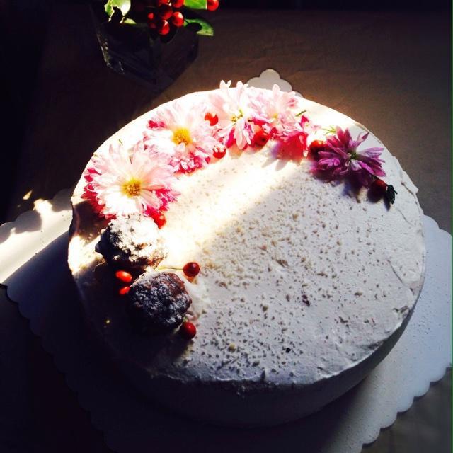 文艺清新小雏菊版椰丝草莓奶油蛋糕的做法
