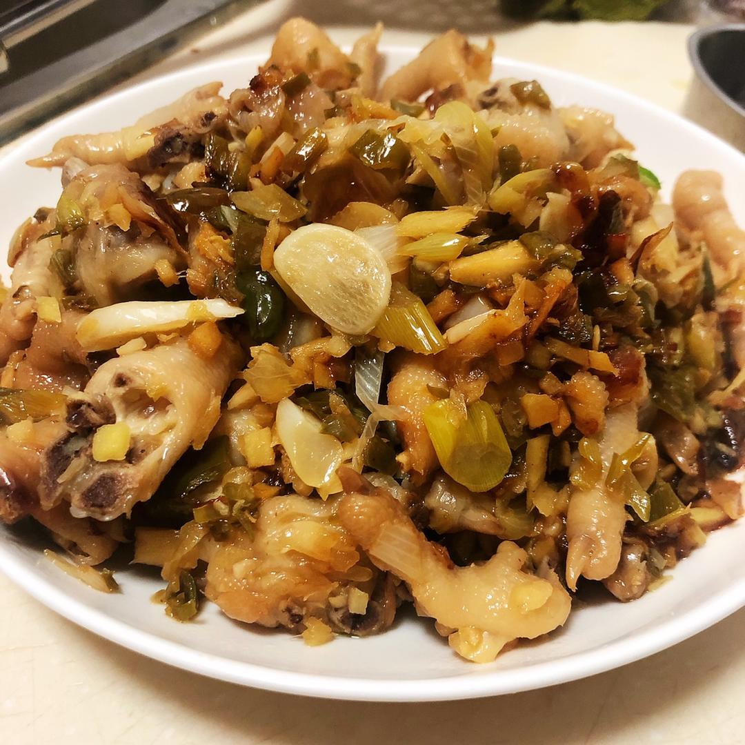回味无穷的沙姜鸡脚