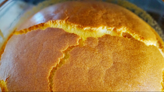 烤箱做蛋糕（戚风蛋糕的做法）