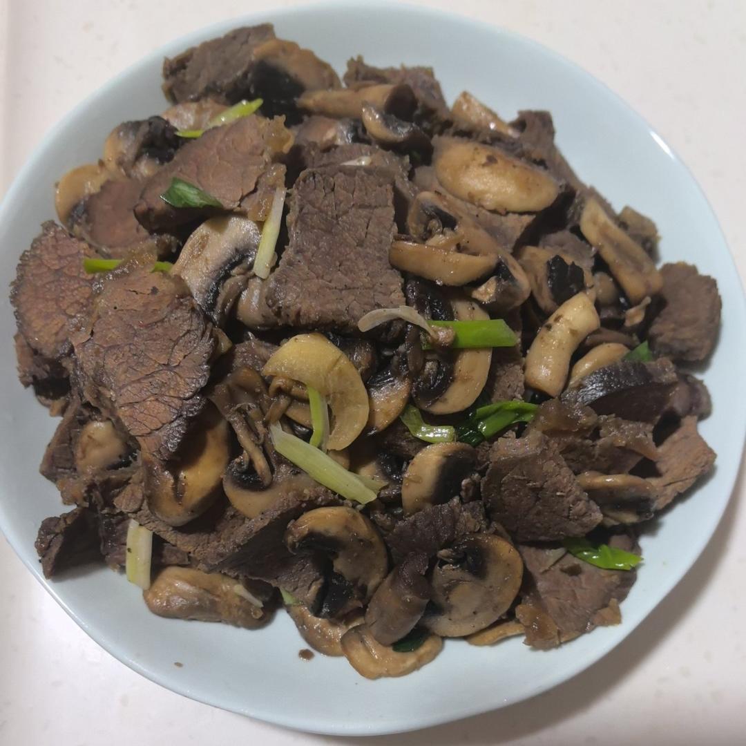 蒜香口菇牛肉粒