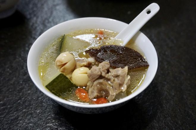 冬瓜莲子陈皮薏米鸭肉汤（祛湿健脾）的做法