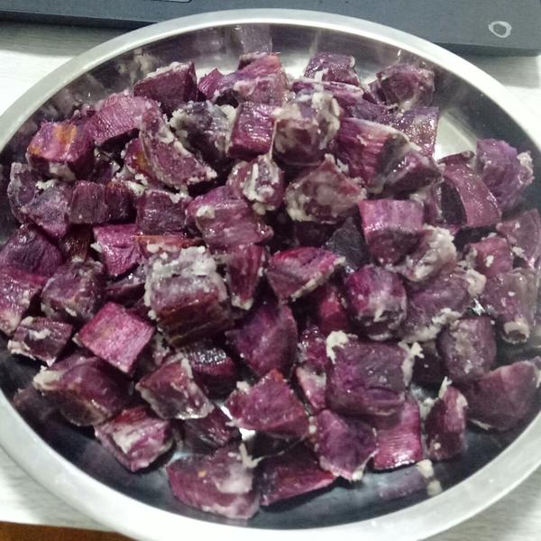 霜糖拔丝紫薯