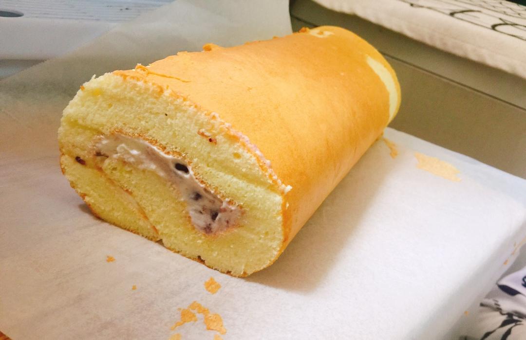胖乎乎奶油芒果卷/不开裂不掉皮全过程详细图解烘焙视频/蛋糕篇6：「厚卷」