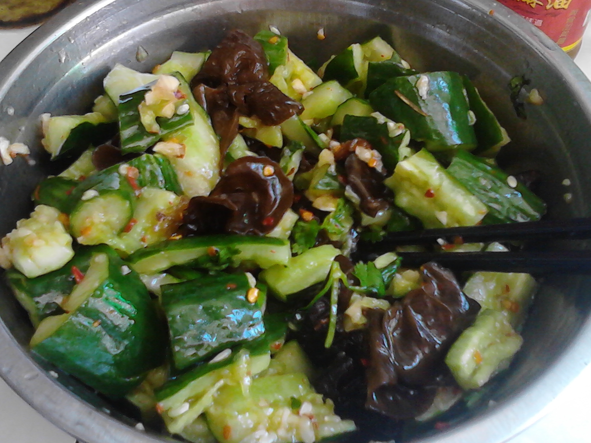 凉拌木耳拍黄瓜