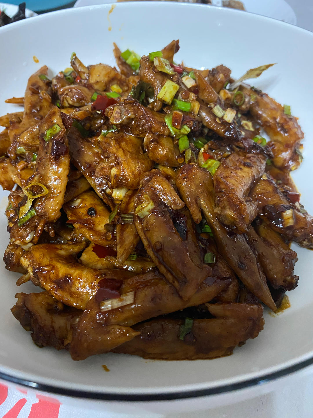 🔥秒杀路边摊的冷吃翅尖❗️好吃到舔手指