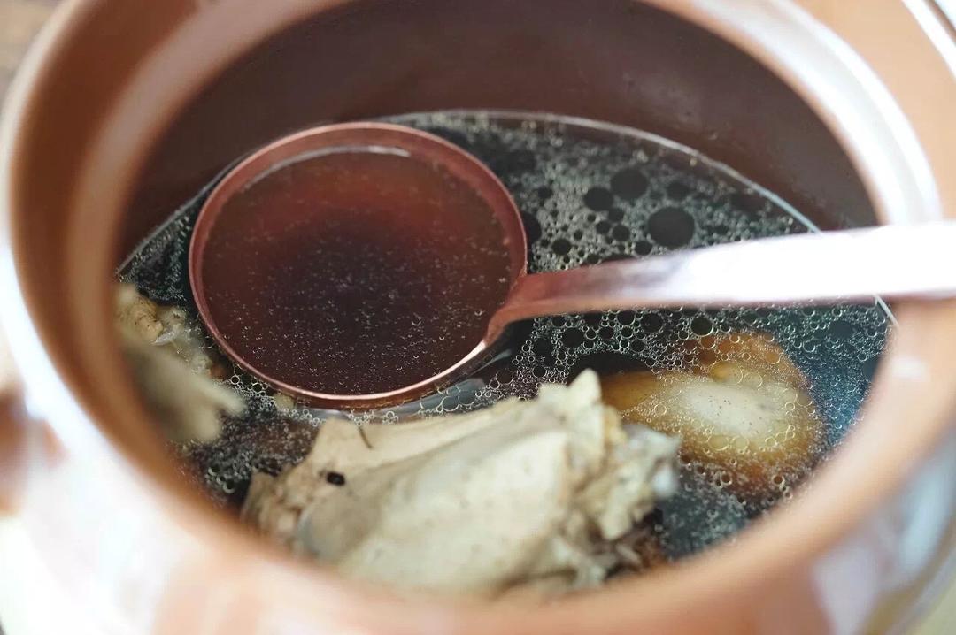 乌鸡白凤丸鸡汤