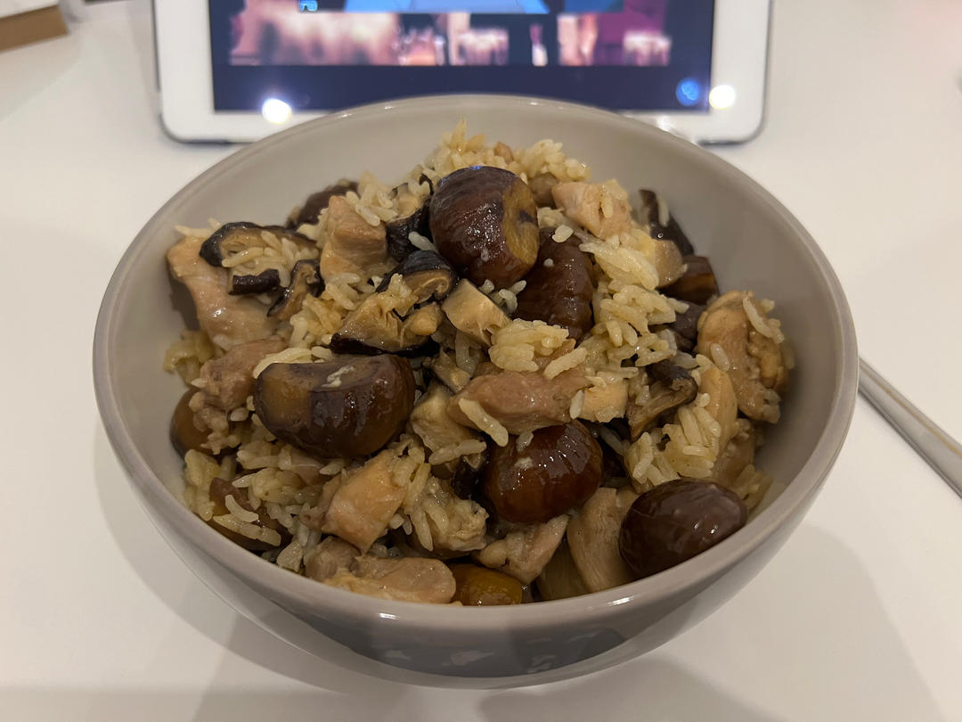 香菇栗子鸡饭