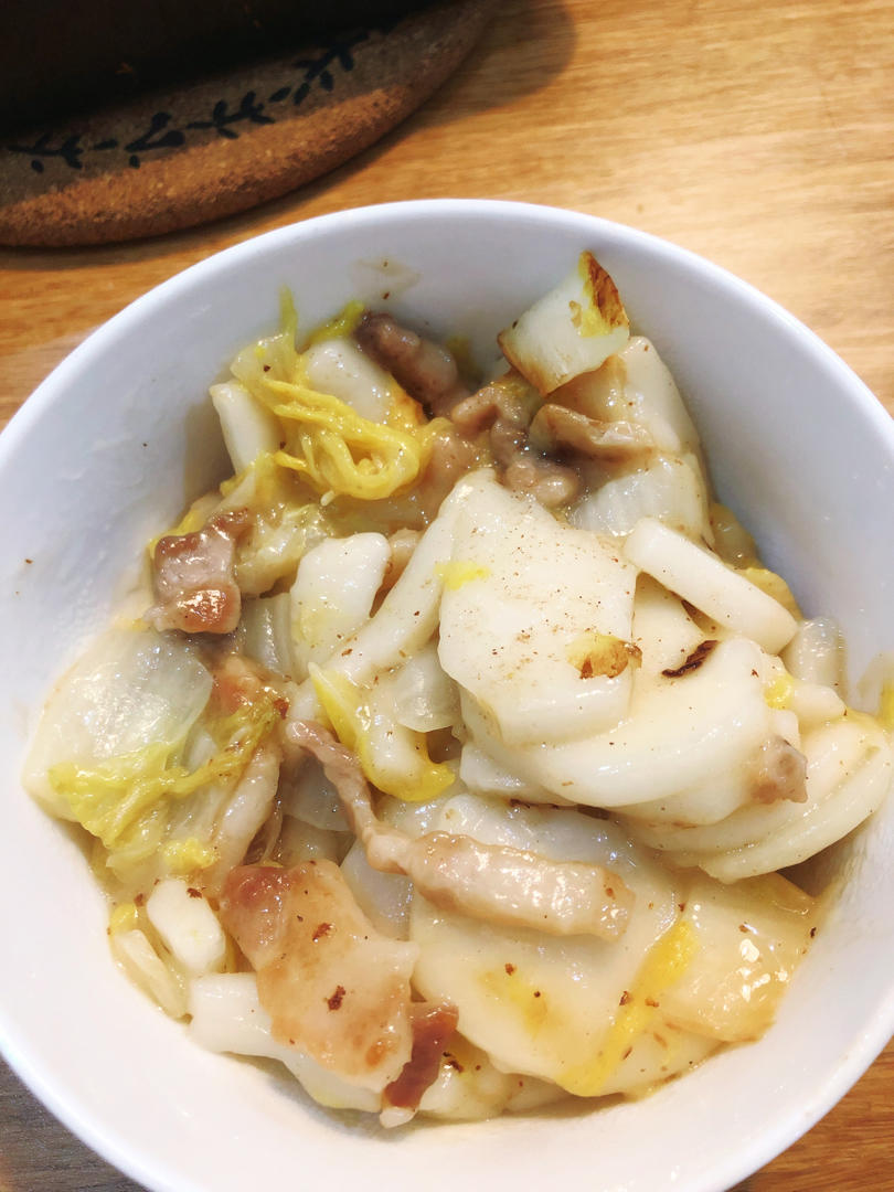 不挑锅、不焦不沾的黄芽菜肉丝炒年糕