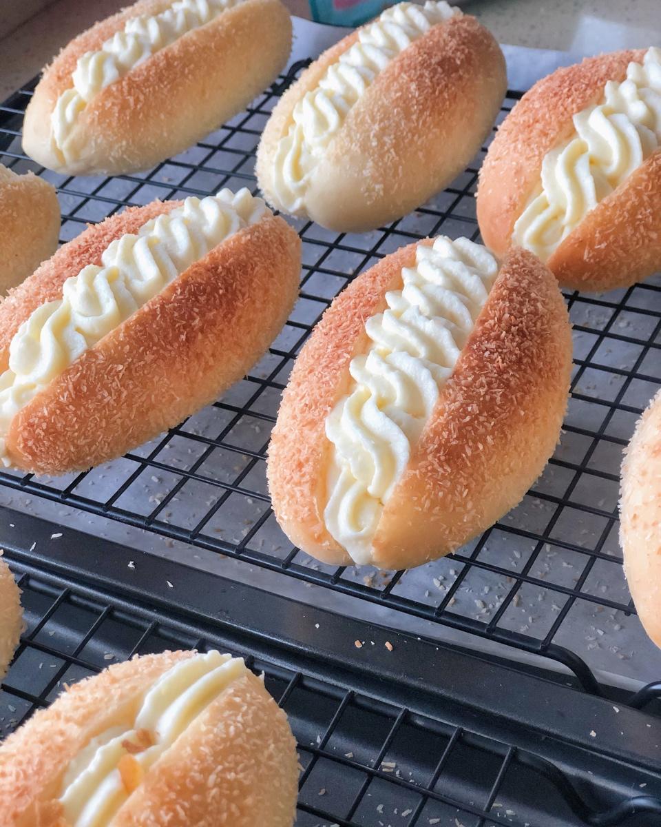 中街1946雪糕---杏仁奶露小面包