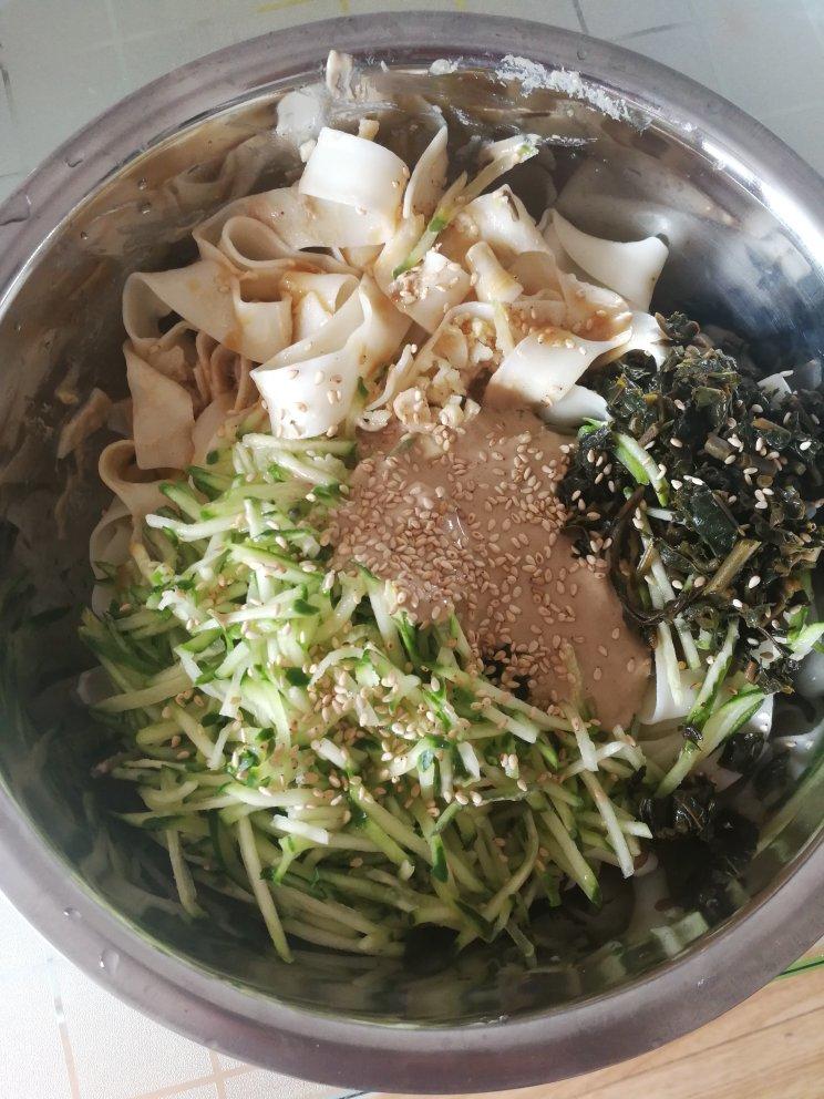 家乡麻汁凉面