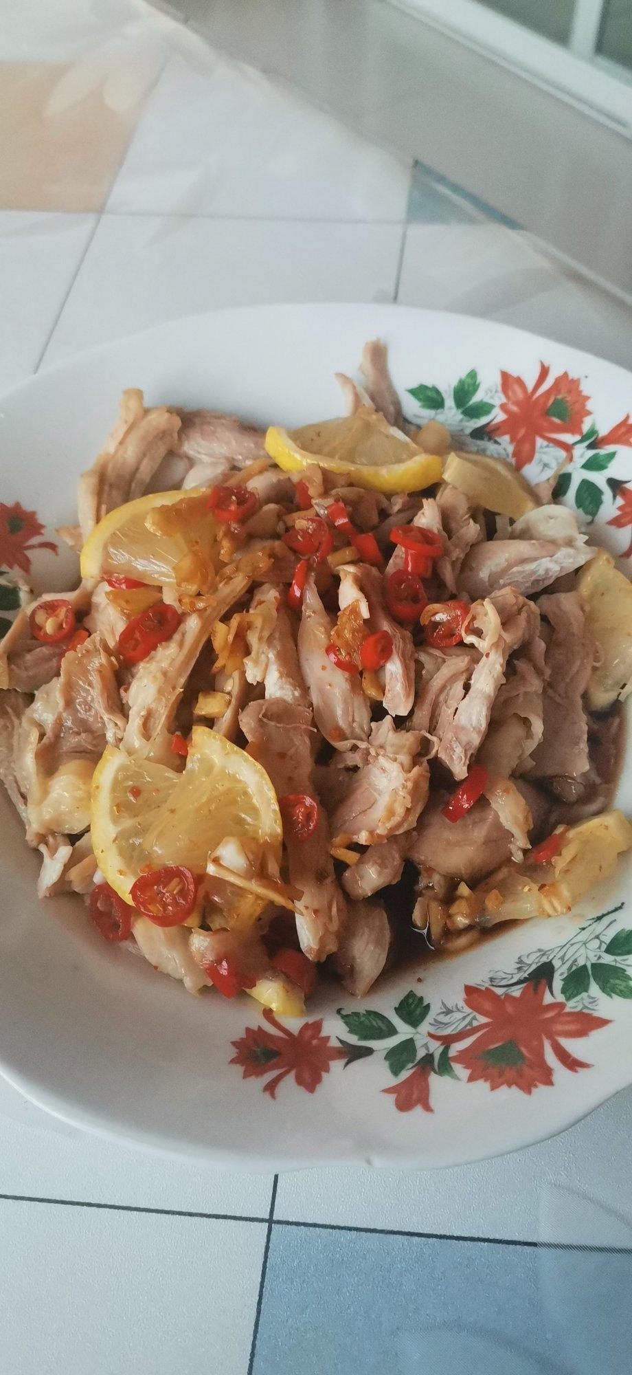 柠檬酸辣手撕鸡