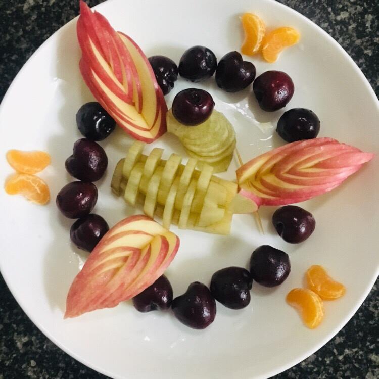 苹果拼盘（飞翔的苹果）