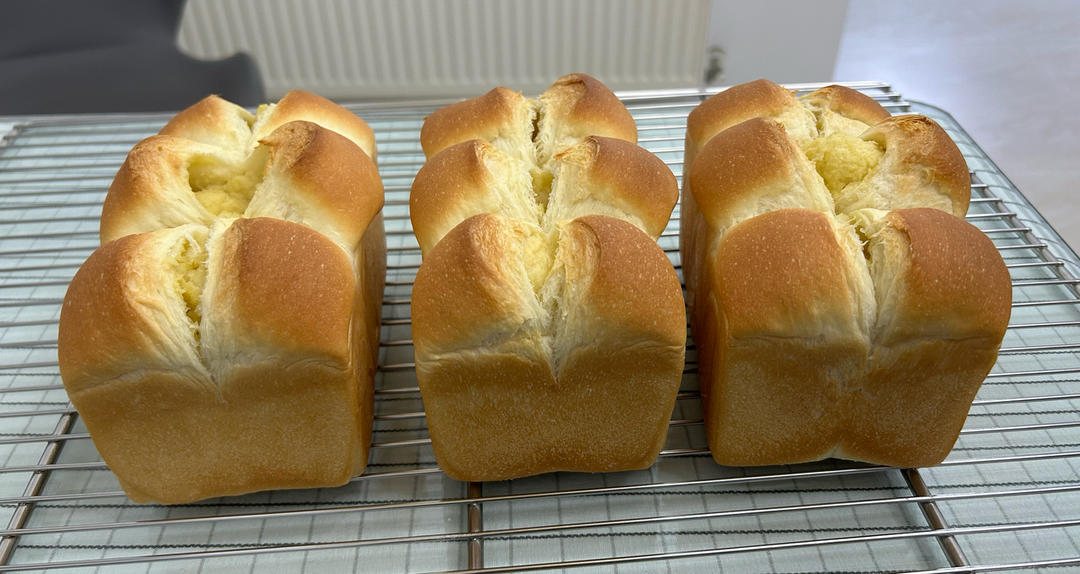 软到直不起腰的云朵榴莲吐司