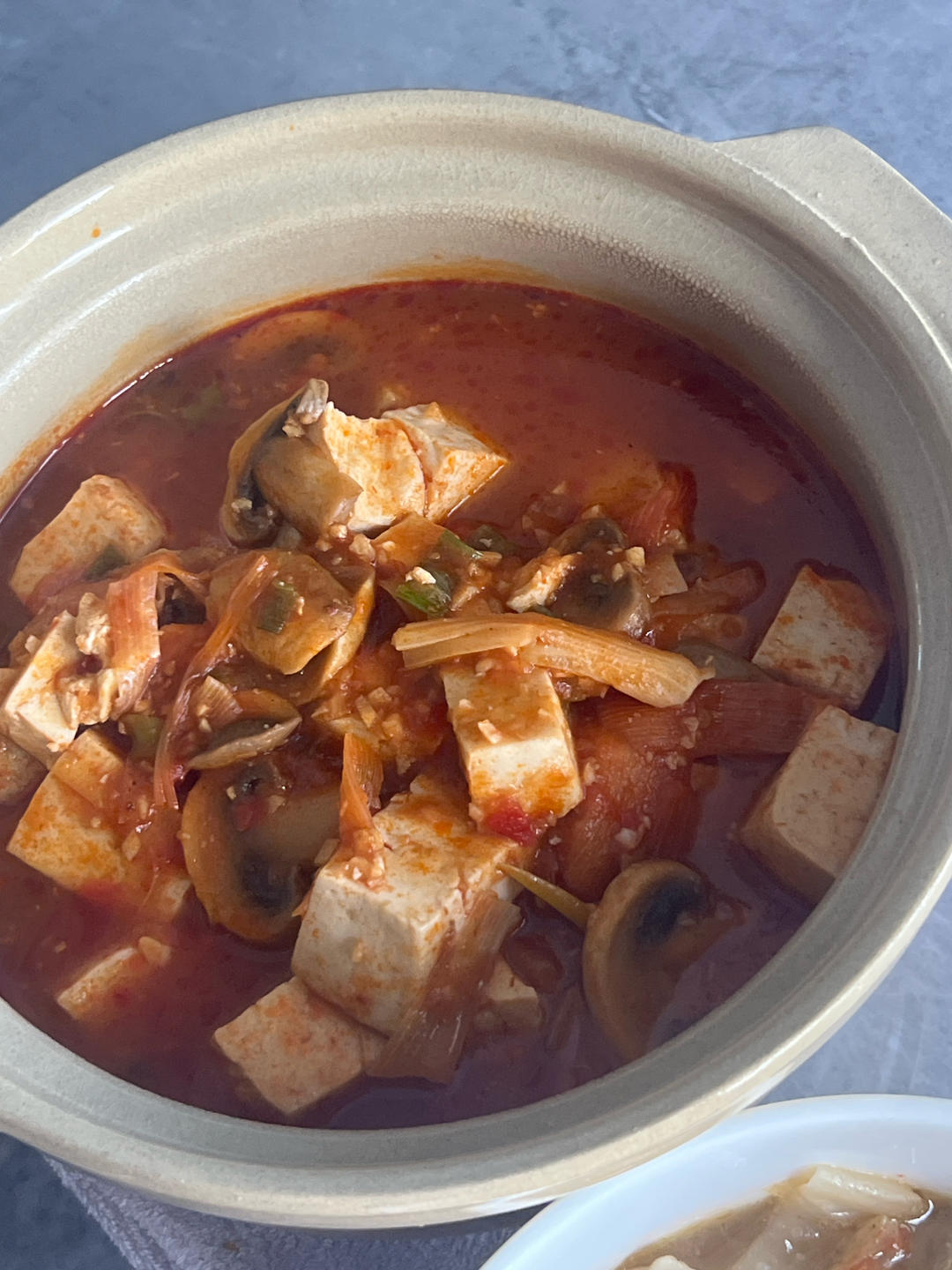 番茄鸭血豆腐口蘑羹