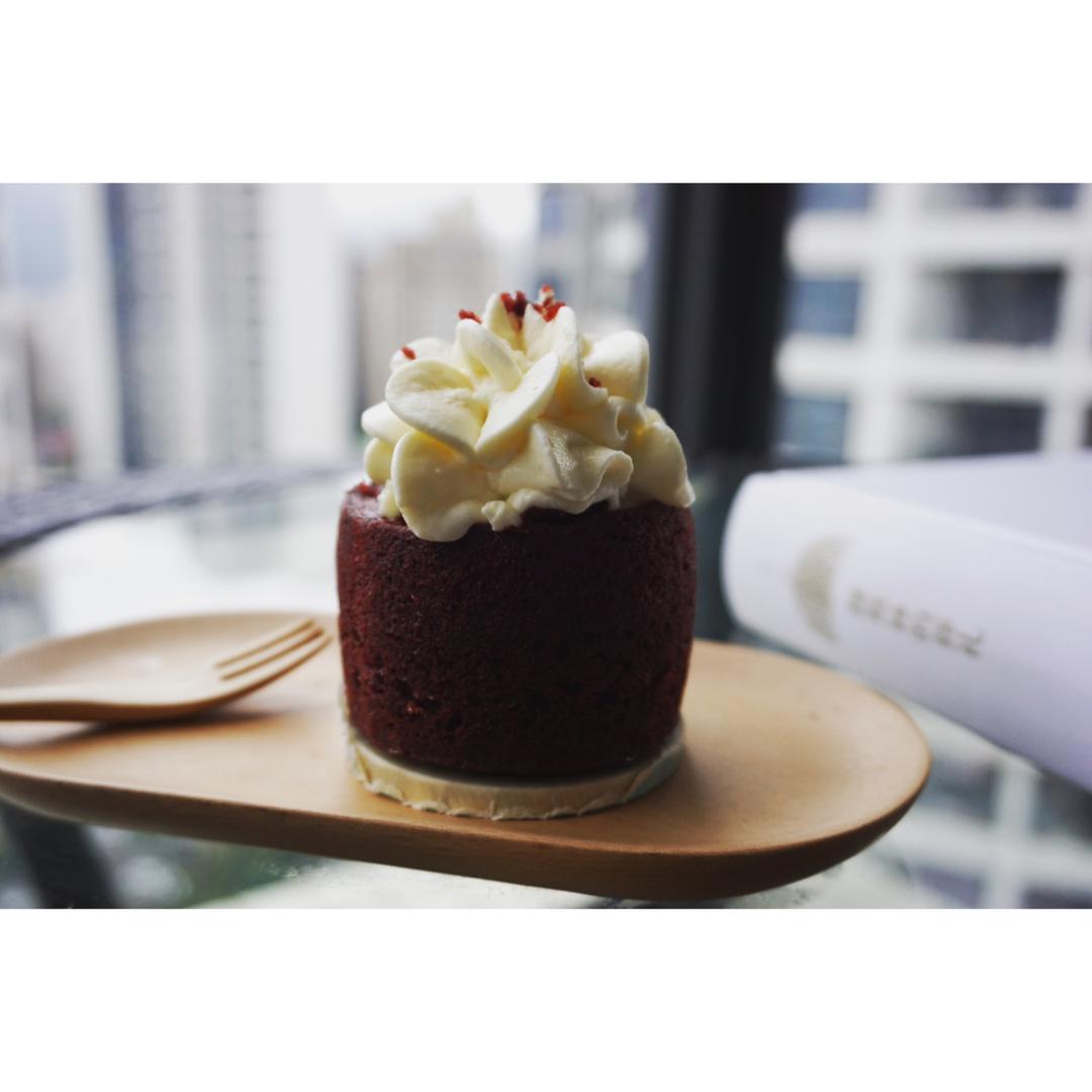 正宗红丝绒cupcake—马斯卡彭奶油霜