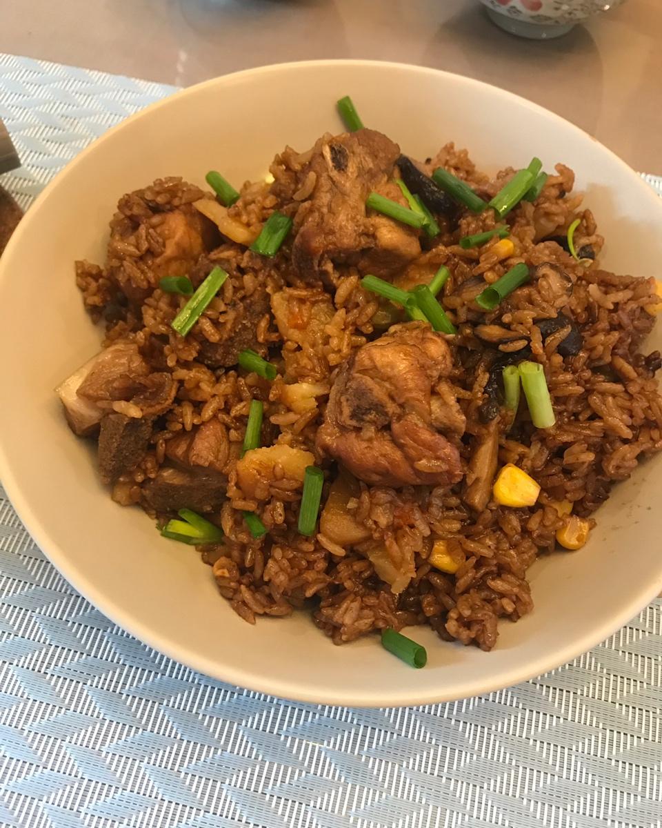 排骨焖饭（晚上吃什么🤔电饭锅食谱，小朋友爱吃）