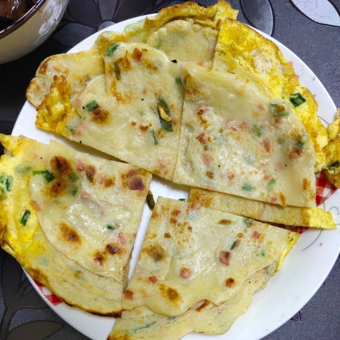 蔓蔓瑶做的快速早餐鸡蛋葱花饼