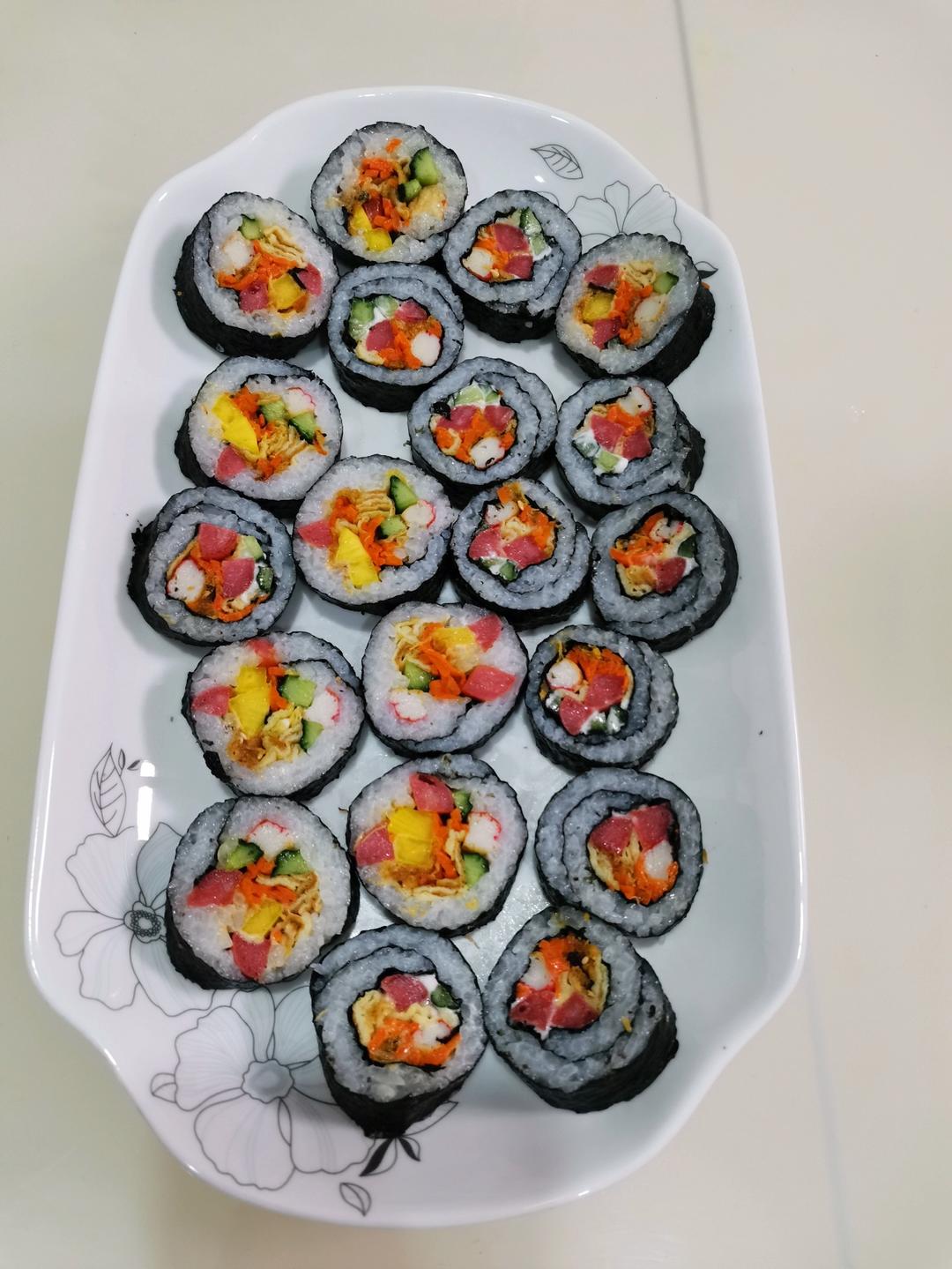 高颜值的紫菜包饭